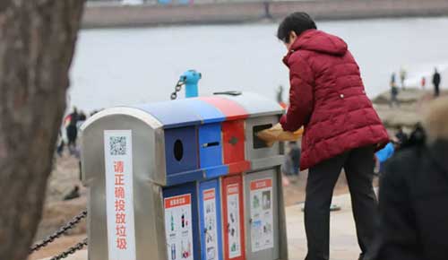 如何分類生活垃圾？四色垃圾桶，收納種類各不同