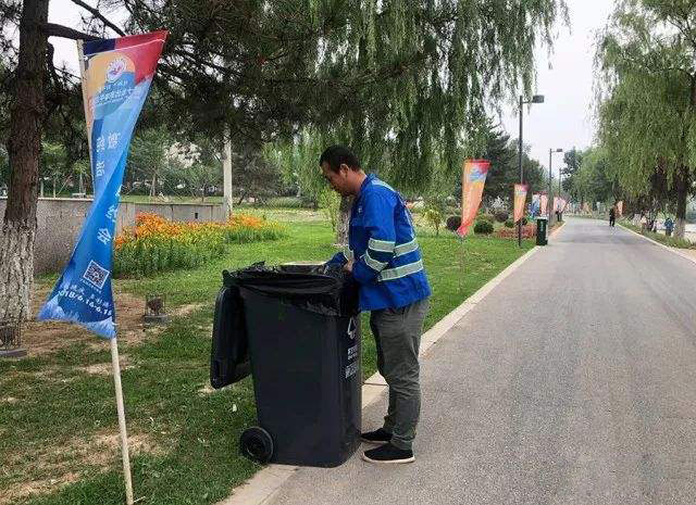 上海街道戶外垃圾桶市容環(huán)境專項(xiàng)督查